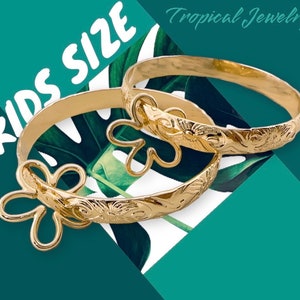 Kids Size 7mm Hamilton Gold Hawaii Tropical Flower and Wave Scroll Design Bangle with Flower Charm