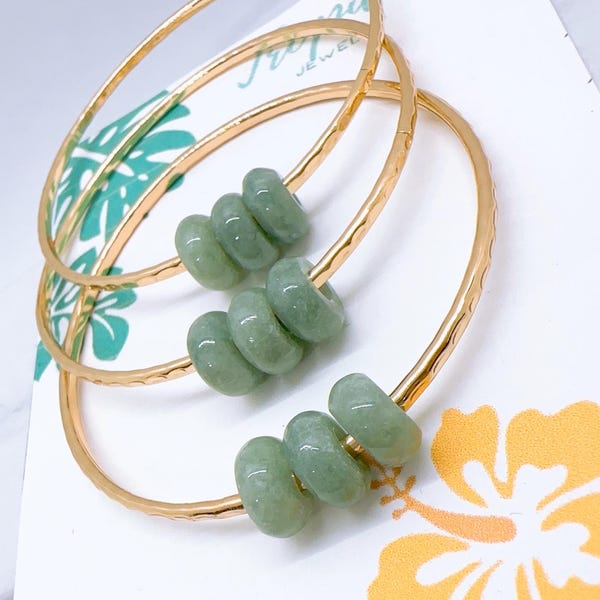 Hamilton Gold Hawaii Hammered Bangle with 3 Jade Beads (price for 1 bangle)