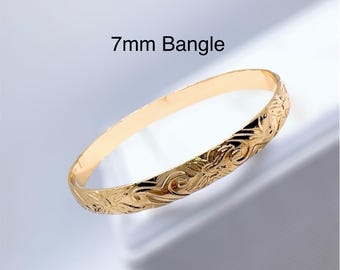 7mm Hamilton Gold Hawaii Tropical Flower and Wave Scroll Design Bangle
