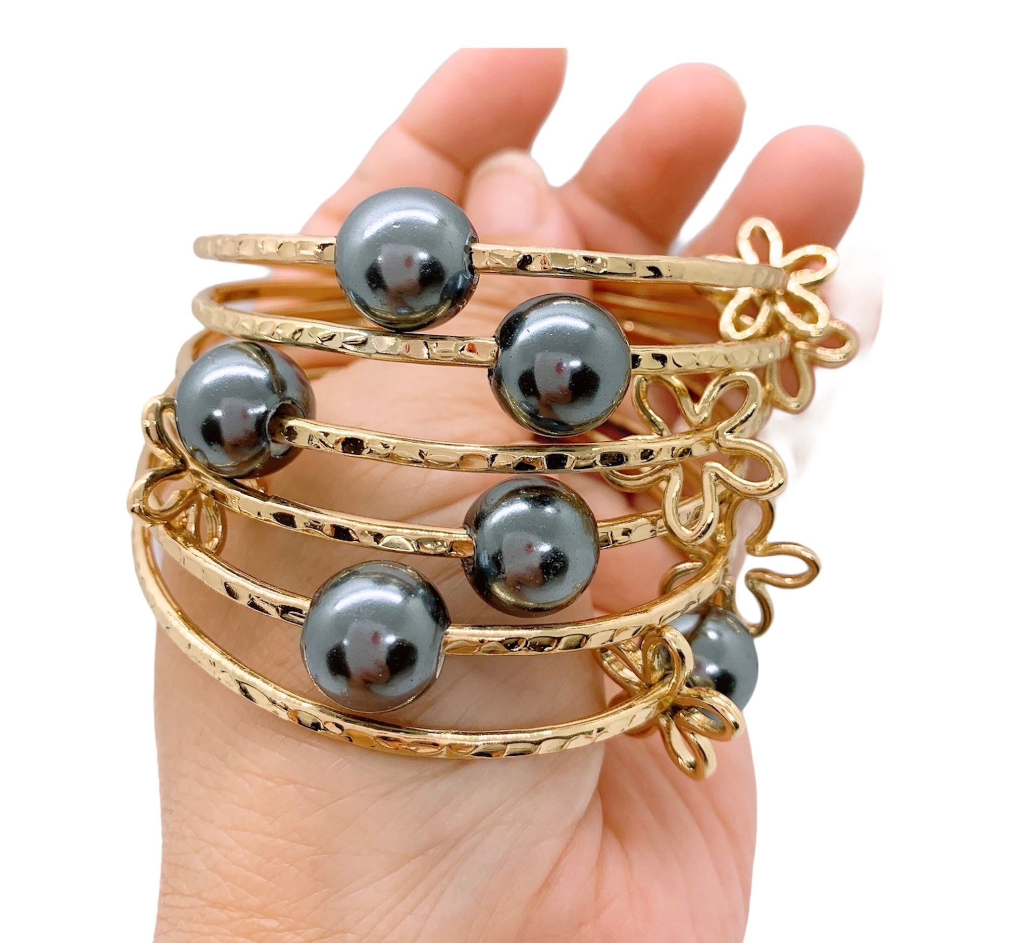 Hamilton Gold Hawaii Hammered Bangle with Black Gray Shell Pearl and Flower Charm