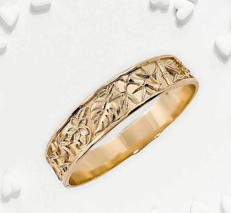15mm 3D Bangle Hawaii Hamilton Gold Bamboo Plumeria Flower Monstera Leaf Scroll Design bild 1