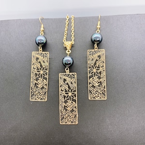 Hawaiian Tiare Flower Honu (Sea Turtle) Tribal with Shell Pearls Hamilton Gold Light Weight Earring or Necklace