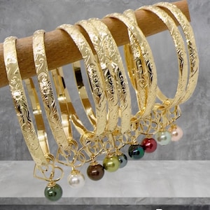 5mm Hamilton Gold Hawaii Tropical Flower and Wave Scroll Design Bangle with Heart Wave and Pearl Charms