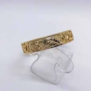 15mm 3D Bangle Hawaii Hamilton Gold Bamboo Plumeria Flower Monstera Leaf Scroll Design bild 5