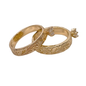 Hawaii Hamilton Gold Cubic Zirconia Flower Scroll Design Band Ring