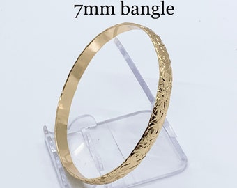 7mm Hamilton Gold Hawaii Tropical Flower and Wave Scroll Design Bangle