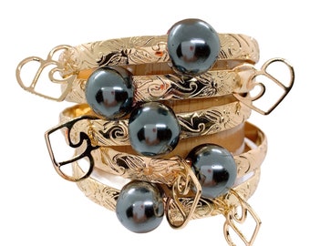 7mm Hamilton Gold Hawaii Tropical Flower and Wave Scroll Design Bangle with Black Grayish Shell Pearl and Heart Wave Charm