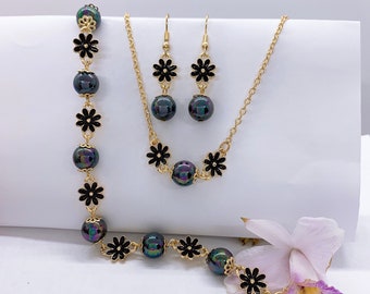 Hawaiian Black Enamel Flower with Shell Pearls Hamilton Gold Earring Necklace Bracelet Set
