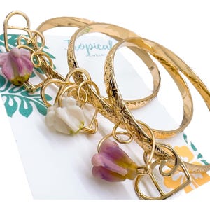 5mm Hamilton Gold Hawaii Tropical Flower and Wave Scroll Design Bangle with Heart Wave Charm and Clay Crown Flower