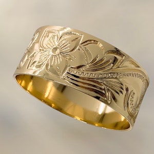25mm Hawaii Hamilton Gold Flower Scroll Design Bangle