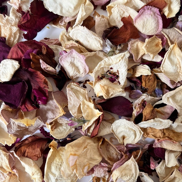 Natural dried flower confetti 100% biodegradable for weddings and special occasions