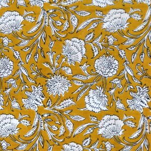 Neuer Blumendruck-Baumwollstoff, indischer weicher Baumwollstoff, handgemachter Stoff, Blockprint-Stoff, Kinderbekleidung, Damenbekleidung