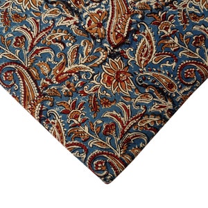 Tessuto Kalamkari stampato a mano, tessuto di cotone, tessuto con stampa paisley, tessuto per abiti, tessuto per trapuntatura, tessuto per bambini, tessuto per cucito