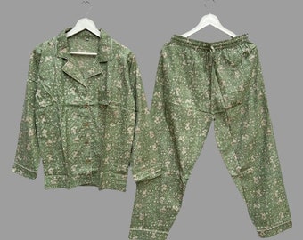 Floral Block Print Cotton Pajama Set: Women's Lounge Wear