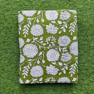 Tessuto di puro cotone, tessuto con stampa a blocchi di fiori, tessuto per sartoria femminile, voile di cotone morbido, tessuto per cucire tovaglioli a fiori