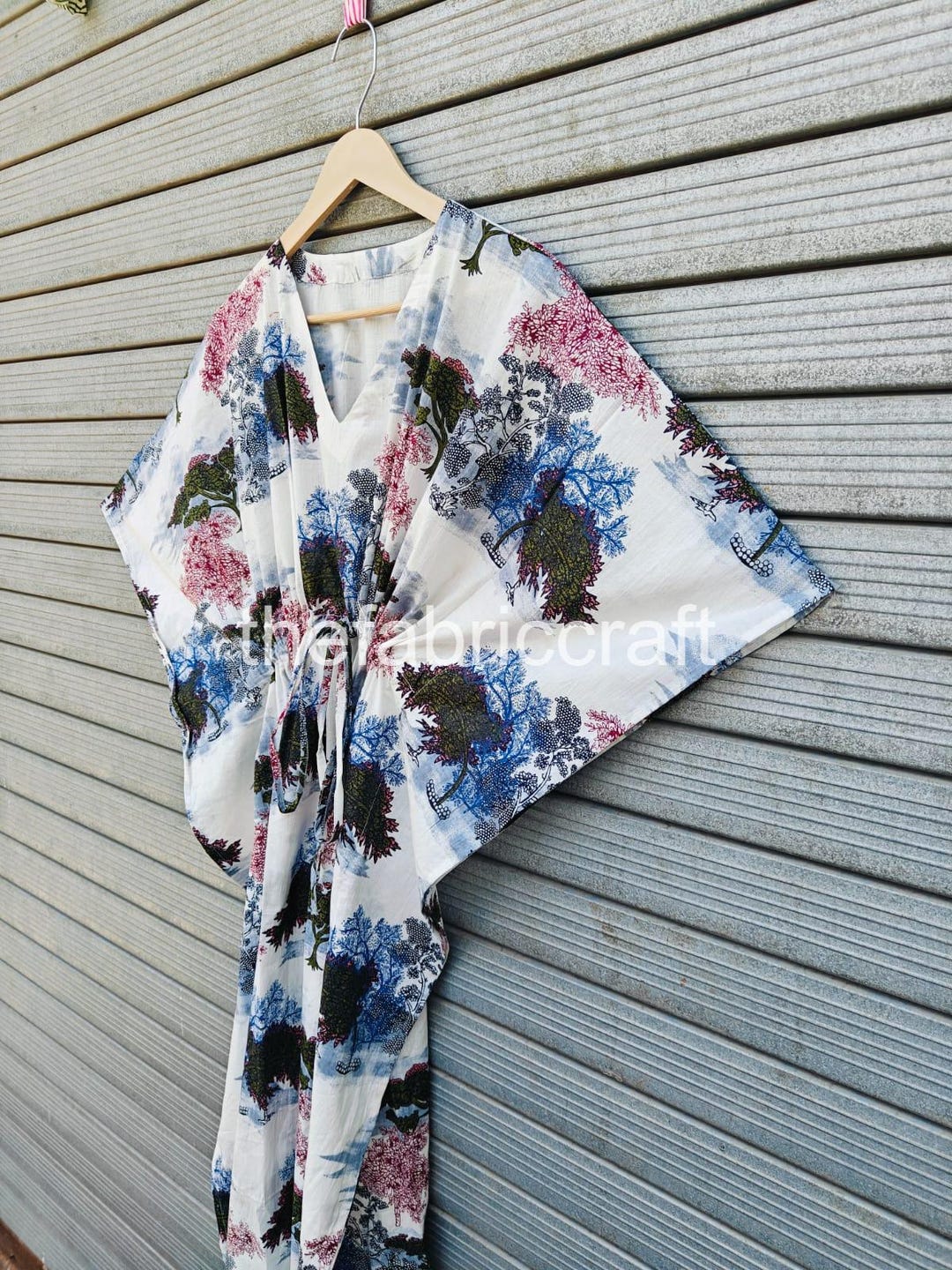 INDACORIFY Beautiful Flower Block Print Sleepwear Maxi