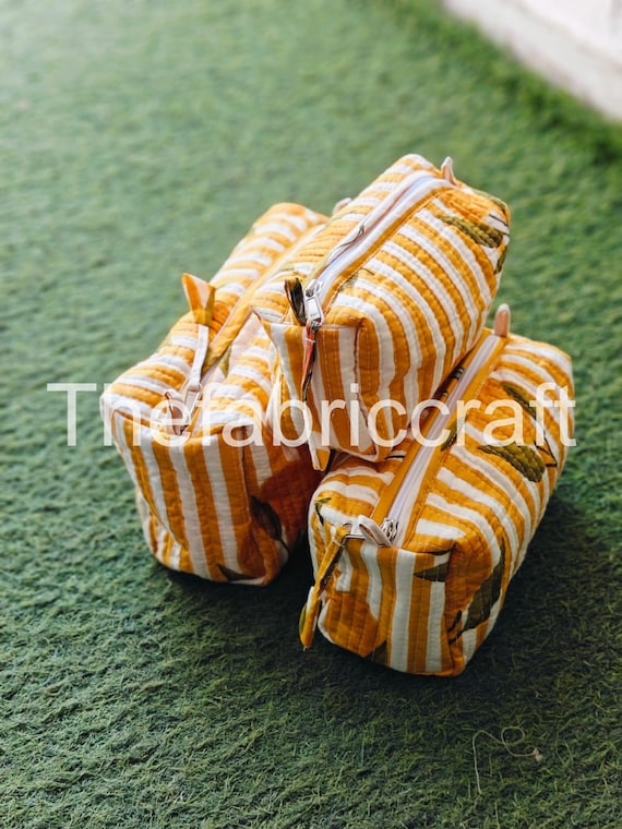 ハンドメイドブロックプリントトイレタリーバッグ：ボヘミアンコットン