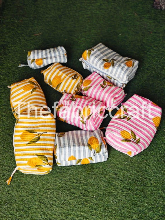 ハンドメイドブロックプリントトイレタリーバッグ：ボヘミアンコットン