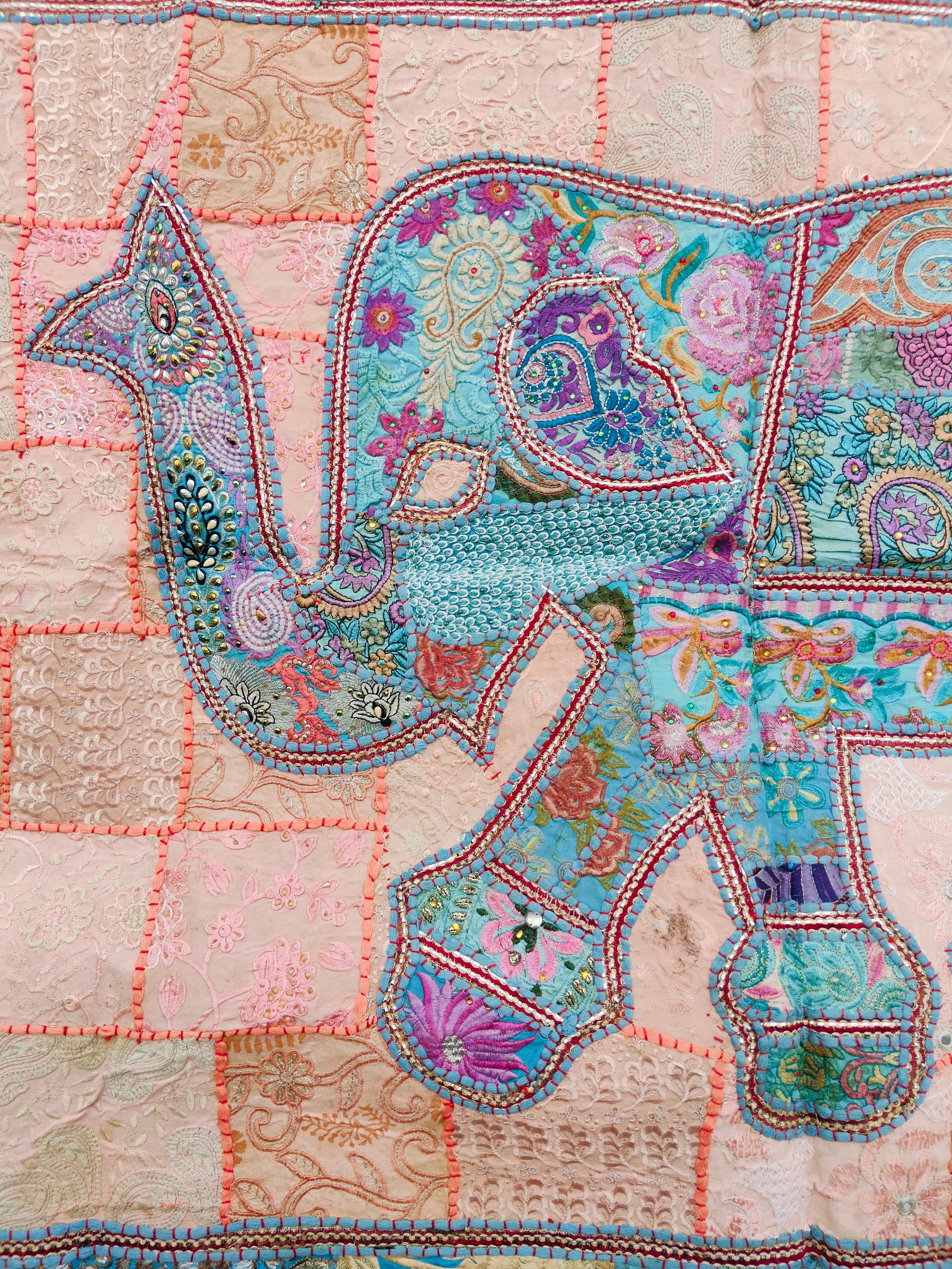 インド ビンテージ サリー パッチワーク タペストリー 刺繍 壁掛け