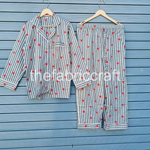 Pigiama in cotone morbidissimo: regalo di abbigliamento da notte personalizzato