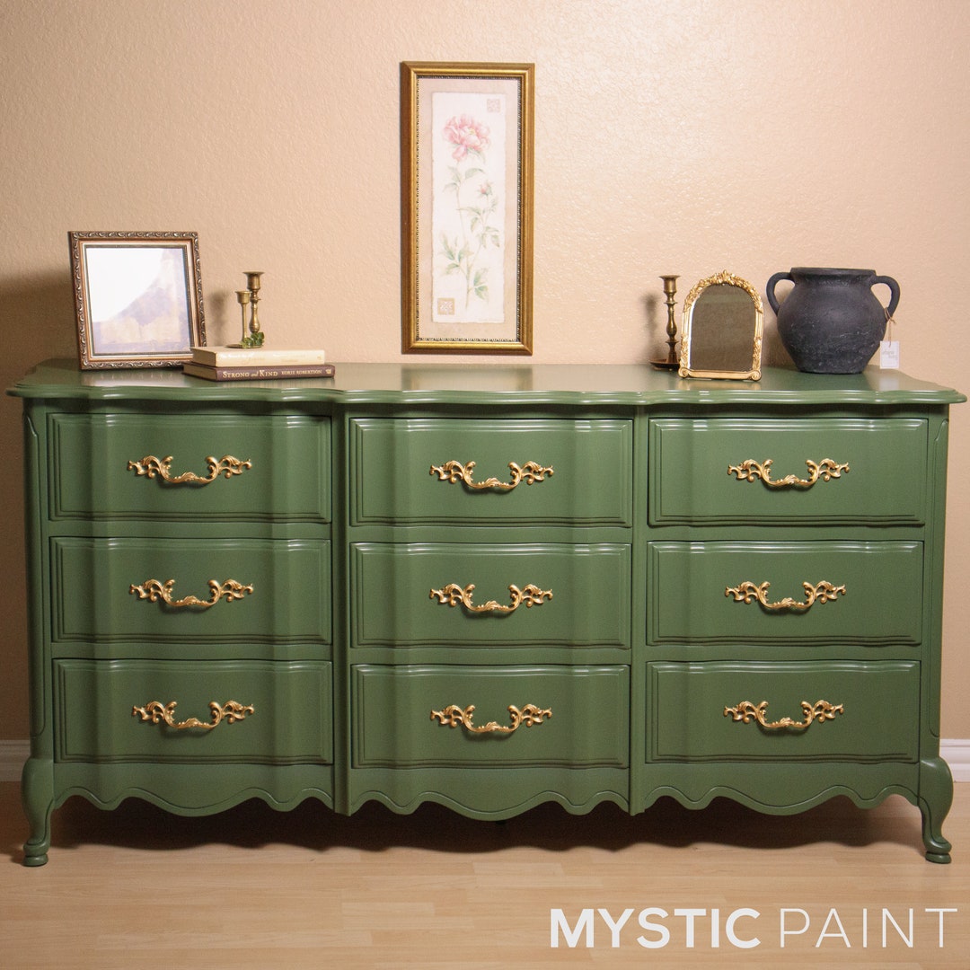 Stunning Basset French Provincial Dresser Buffet Gold Handles Dovetail