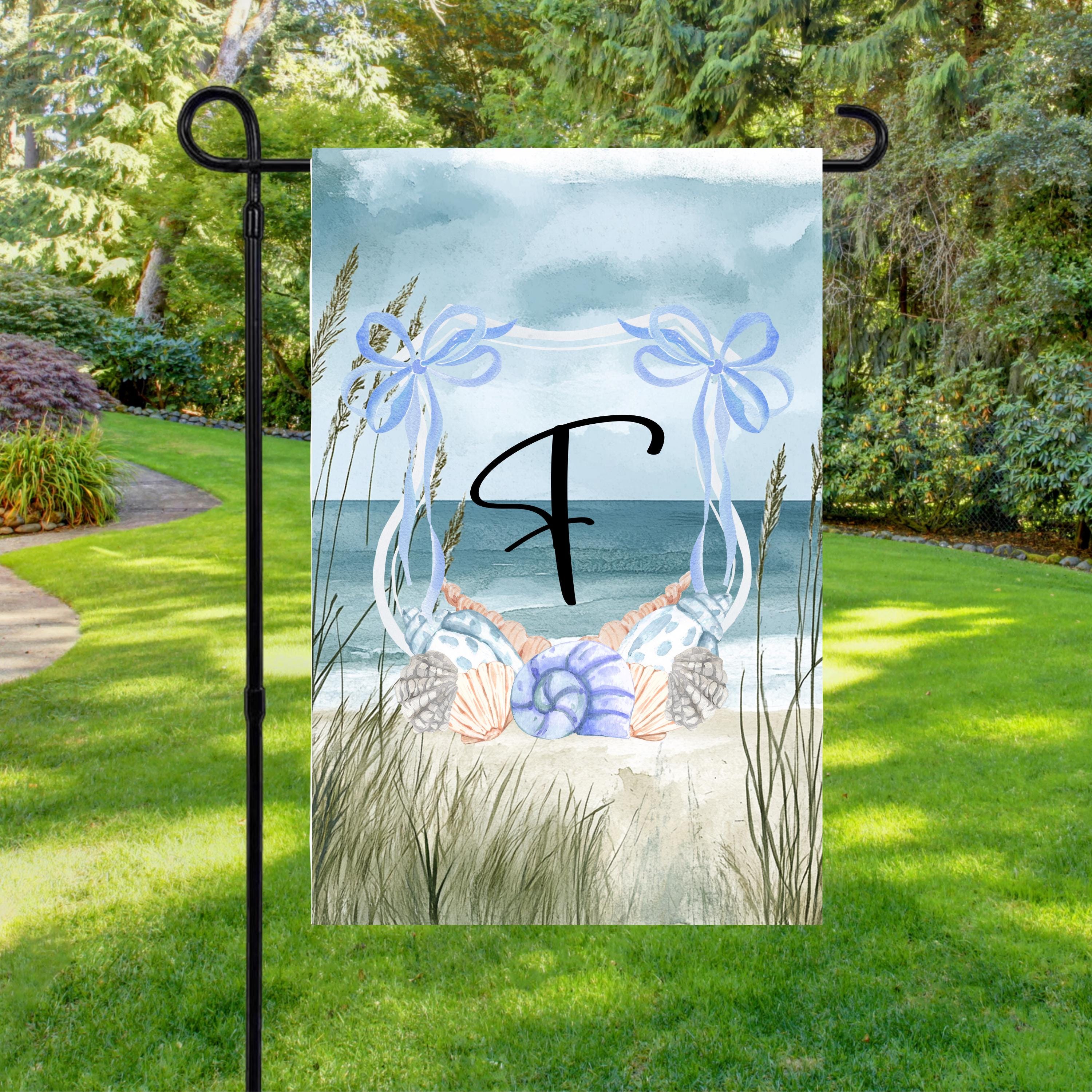 Si Shellcrest Personalized Monogram Beach Garden Flag Custom Initial Seashell Crest ...
