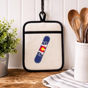 Colorado Flag Snowboard Pot Holder with Pocket Linen Hot Pad Ski Kitchen Gift