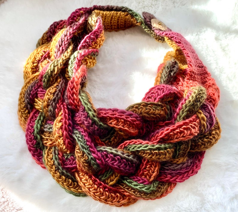 Sunset Braided Cowl Mother's Day image 3