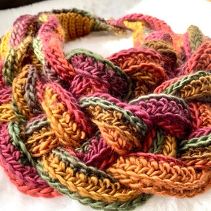 Sunset Braided Cowl Mother's Day image 4