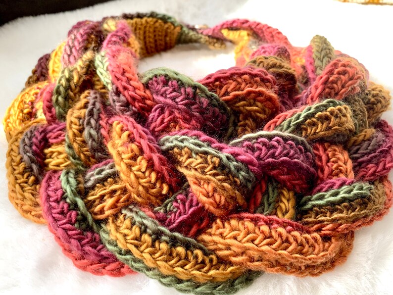 Sunset Braided Cowl Mother's Day image 4