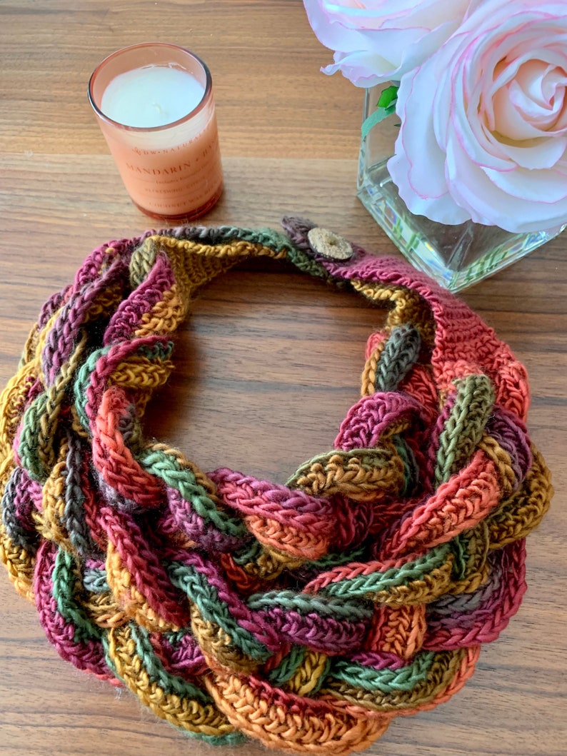 Sunset Braided Cowl Mother's Day image 5