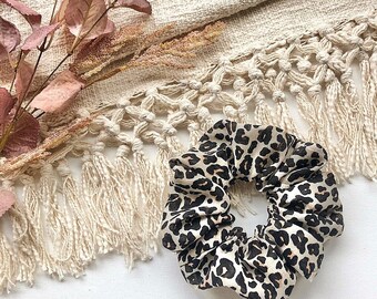 Be Wild Scrunchie - Muslin - Scrunchy