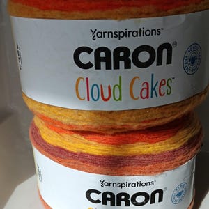 Caron Cloud Cakes Yarn ~Sun Flare~ 2-cake lot 8.5 oz each cake 4-ply polyester discontinued colorway HTF《NEW》