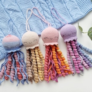 Baby octopus, crochet octopus, baby soft toy, babies first toy, stuffed jellyfish, crochet nursery toy, stuff plush toy, cuddle jellyfish