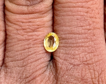 Natural Ceylon Yellow Sapphire 1.10 Carat Oval Gemstone