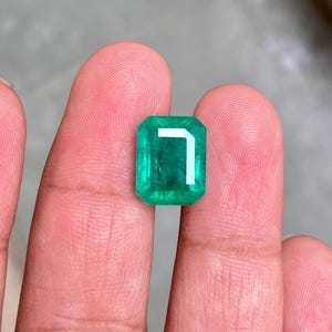 Big Zambian Natural Emerald Gemstone 8.53 Ct Excellent Cut 13.6x10.7mm , Emerald Cut , Clean Earth Mined Gemstone