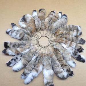 Professionally soft tanned XL lynx tail with chain attached/real fur/keychain