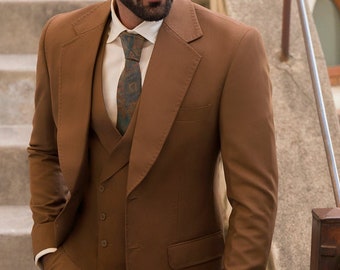 メンズブラウンスリーピーススーツ：スリムフィットウェディング新郎