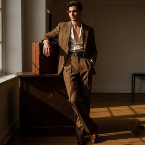 ブラウンツイードの3ピーススーツ、エレガントなカスタム仕立ての