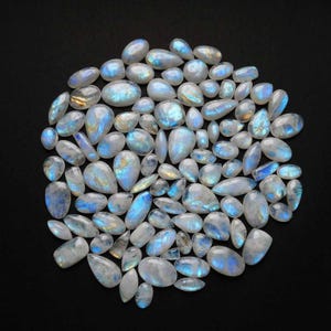 Lotto di pietra di luna arcobaleno di qualità AAA, pietra di luna arcobaleno naturale al 100%, forma mista, cabochon, pietra preziosa sciolta per la creazione di gioielli AB-1346