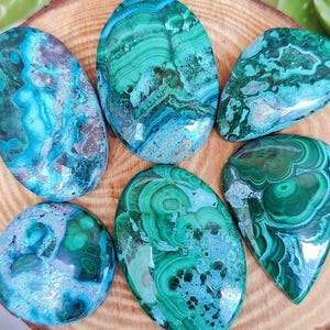 Lote al por mayor de mezclas de Crisocola-Malaquita de primera calidad, hermosos cabujones para hacer joyas.