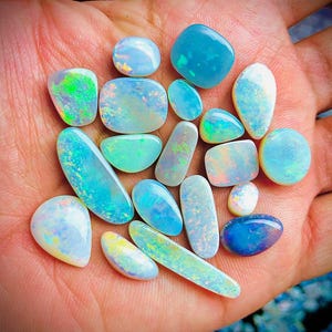 Lotto misto di opale di fuoco australiano, opale naturale di qualità AAA, opale australiano cabochon di altissima qualità, pietra preziosa per la creazione di gioielli.