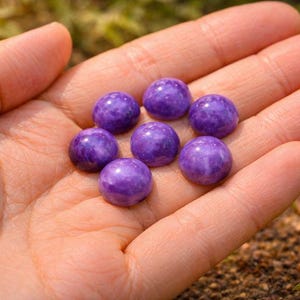 Charoit Cabochon Rund – Naturlig Lila Kalibrerad Platt Ädelsten 4 mm–15 mm för Smyckestillverkning