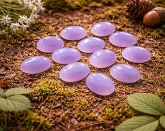 Lavendel Chalcedon Cabochon: Ovaler Edelstein (4 x 6 mm bis 20 x 30 mm)