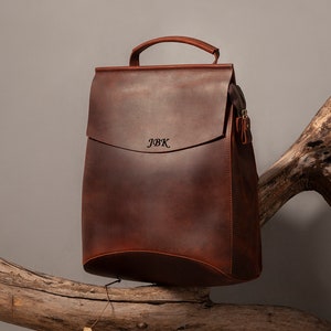Minimalist Genuine Leather Backpack Bag for Women,  Personalized Leather Laptop tote Bag Women, Best Friend&#39;s Sister&#39;s Personalized Gift