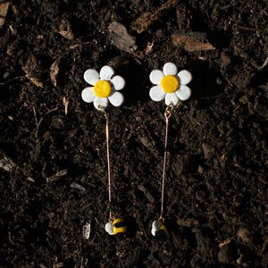 Flower and Bee Dangle Earrings (hozier inspired)