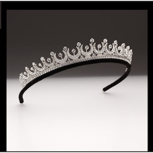Handmade Sterling Silver Moissanite Bridal Tiara Crown (12.05ct)