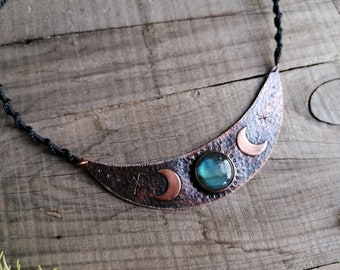 Magical copper necklace with labradorite for women lovers of the moon and the triple goddess, jewelry for witches, feminine power