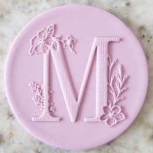 Letra M con diseño floral POPup para estampar galletas, sellos, fondant, decoración de tartas, glaseado, cupcakes, plantilla para el día de la madre