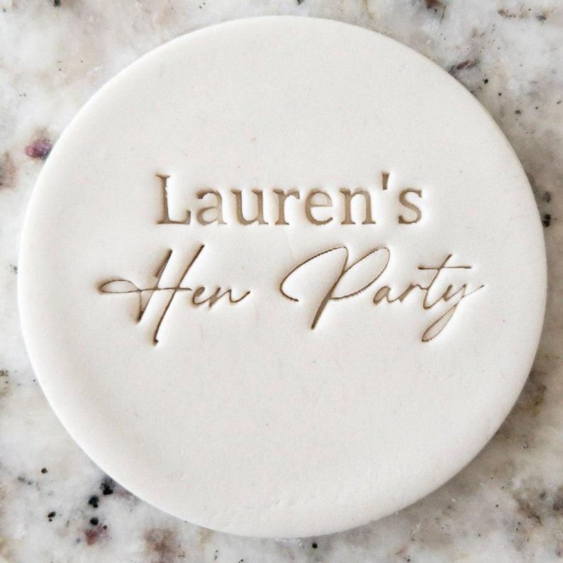 CUSTOM Hen Party Name Cookie Keks Stempel Fondant Kuchen Dekorieren Icing Cupcakes Schablone Ton Bild 1